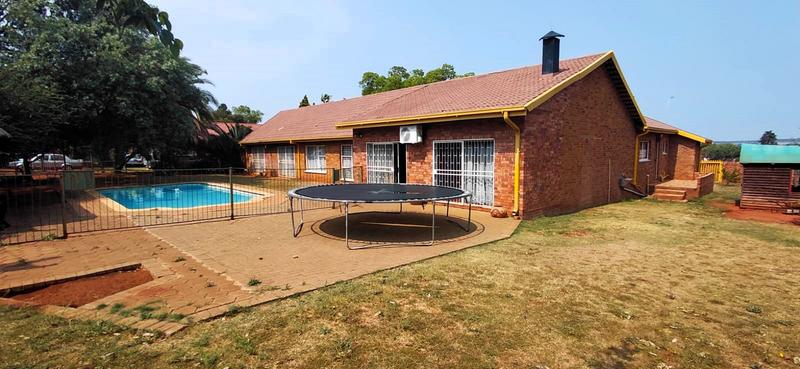 4 Bedroom Property for Sale in Universitas Ridge Free State